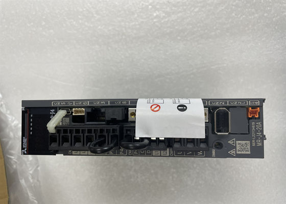 Βιομηχανικό σερβο Drive Mitsubishi κ.-j4-20A 200W ο κ. 3 φάση J4 AC170 Β