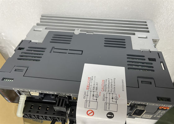 Βιομηχανικό σερβο Drive Mitsubishi κ.-j4-20A 200W ο κ. 3 φάση J4 AC170 Β