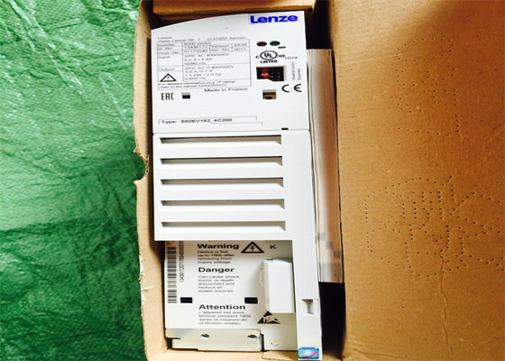 Το ΔΙΑΝΥΣΜΑΤΙΚΌ DRIVE ΑΝΑΣΤΡΟΦΈΩΝ ΣΥΧΝΌΤΗΤΑΣ Lenze E82EV152K4C ΕΙΣΉΓΑΓΕ 3 τη ΦΆΣΗ VAC 400/500 50/60 Hz