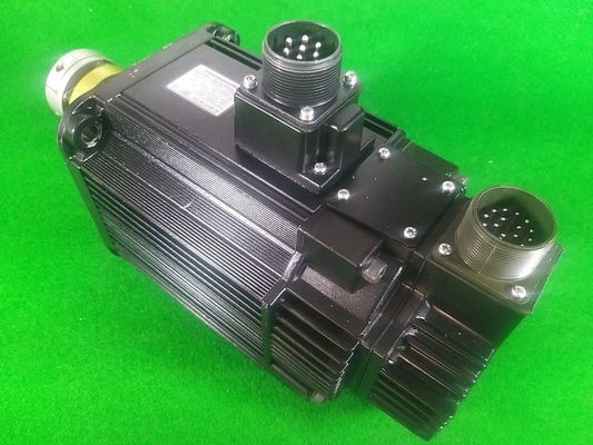 Τα βιομηχανικά σερβο Drive sgmgh-13ACA61 240V ενσωμάτωσαν την παραγωγή 1.3KW σερβο μηχανών
