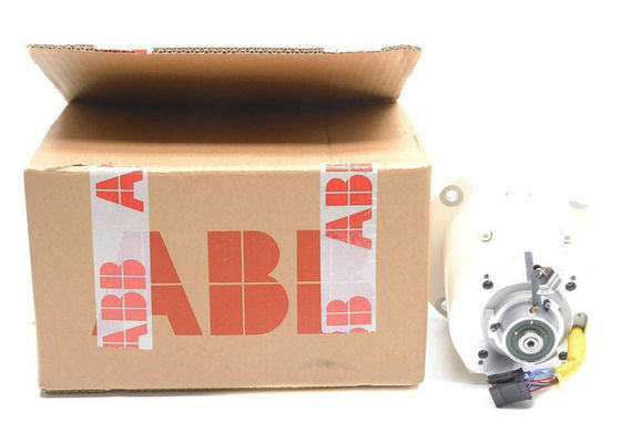 3HAC17332-1/01 Μέρη κινητήρα σερβο 200V 11.3A κινητήρας M32 τύπου Β Νέο
