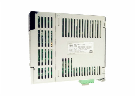 Της Mitsubishi 3-Phase 200W εναλλασσόμενου ρεύματος σερβο σερβο ενισχυτής εναλλασσόμενου ρεύματος Drive κ.-j2s-20B hc-MF23 με τη μηχανή