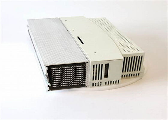 Lenze EVS9323-CSV004 SERVO CONTROLLER 9300 SERIES 400/480 VAC 1,5 KW (2 HP)