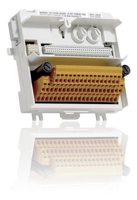 ABB 3BSE038726R1 έχει μέχρι 16 I/O κανάλια και δύο συνδέσεις τάσης διαδικασίας