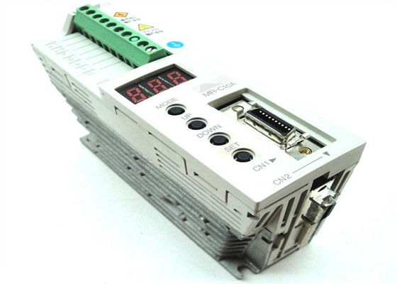 Της MITSUBISHI βιομηχανικό Drive ΕΝΙΣΧΥΤΏΝ κ.-C10A 100W 200-230V 50/60Hz 0.85A εναλλασσόμενου ρεύματος ΣΕΡΒΟ ΝΈΟ