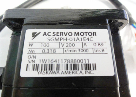 Βιομηχανική σερβο μηχανή Yaskawa SGMPH 01A1E4C με το σίγμα ΙΙ φρένων SGMPH