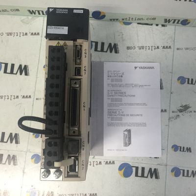 50/60HZ βιομηχανικά σερβο Drive YASKAWA sgdv-R90A01A SERVOPACK ολοκαίνουργια
