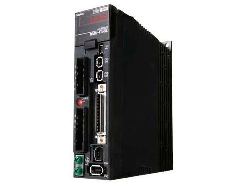 Σερβο εναλλασσόμενο ρεύμα 200 φορτίο 750 W OMRON R88D-KT08H ανεφοδιασμού 4.1A 230V ~ 230VAC