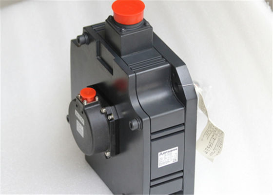 Βιομηχανική σερβο μηχανή hc-UF202 3AC 110V 24A 2000R/MIN της Mitsubishi 2.0KW