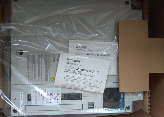 Έξοχος ενισχυτής 400VAC Drive κ.-j2s-11KA σερβο melservo-J2 της Mitsubishi Electric 11kw ΝΈΟΣ