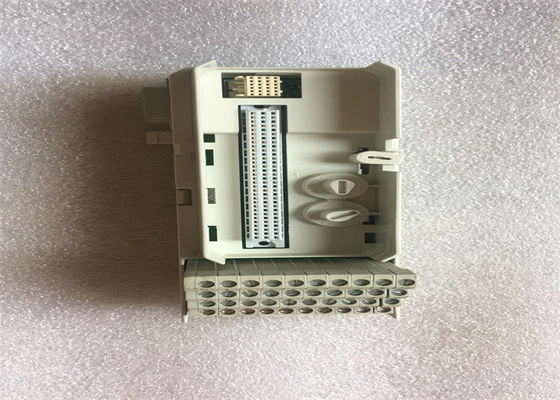 Συμπαγής μονάδα λήξης ενότητας ABB TU818V1, MTU, I/O τερματικό 50V 3BSE069209R1 S800