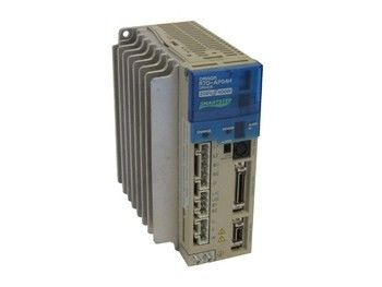 Σερβο φορτίο 750 ανεφοδιασμού 4.4A 200V εναλλασσόμενου ρεύματος 200VAC Omron R7D-AP08H r7d-ap08h-ND W