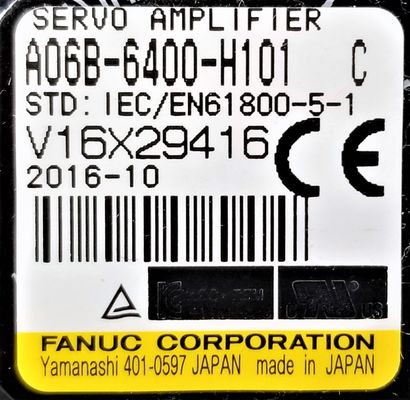 Ο ΣΕΡΒΟ ΕΝΙΣΧΥΤΉΣ 6 FANUC A06B-6400-H101 ΆΞΟΝΑΣ ΕΛΈΓΧΕΙ ΈΝΑ ΡΟΜΠΌΤ Ρ-30IB