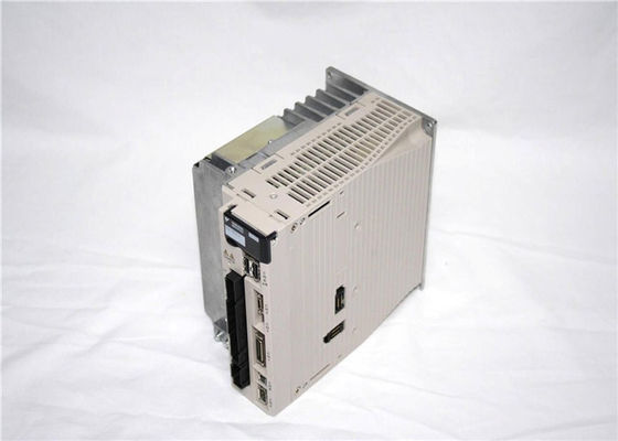Yaskawa SGDV-3R5D11A AC 220V Servo Drive Ενίσχυρη τροφοδοσία
