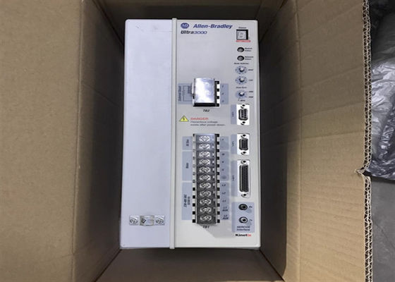Βιομηχανικά σερβο Drive 2098-dsd-hv030-SE Άλλεν-Bradley εξαιρετικά 3000 3kW με το σερβο Drive SERCOS