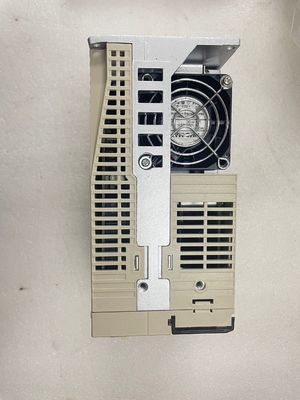 Yasakawa sgda-04AS   Drive 0,53 200 σερβο μηχανών εναλλασσόμενου ρεύματος Β HP ΠΑΡΟΧΉΣ ΗΛΕΚΤΡΙΚΟΎ ΡΕΎΜΑΤΟΣ