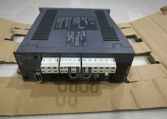 Ενισχυτής κ.-j3-100b-RJ006 2.5A 200-230VAC 3 της Mitsubishi 1KW βιομηχανικό σερβο Drive φάσης