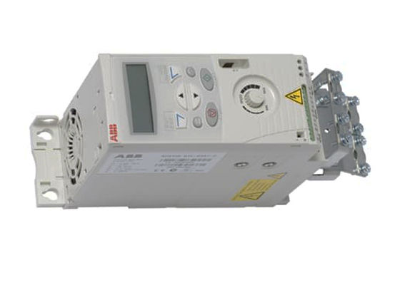 Acs150-03e-08a8-4 ο μικροϋπολογιστής ο μετατροπέας R1 συχνότητας 68581818 ACS150