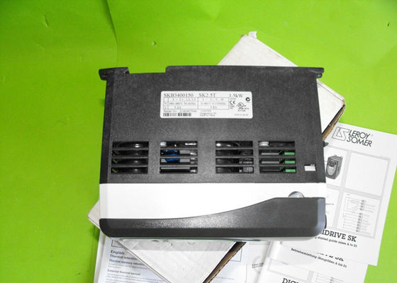 Εναλλασσόμενο ρεύμα 3PH 3.8A Drive 380-480V αναστροφέων του SK 1.5kW διοικητών τεχνικών SKB3400150 ελέγχου Nidec