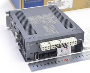 MR-J2S-100B MR-J2S σειράς AC Servo ενισχυτής Mitsubishi 3 φάση 1KW