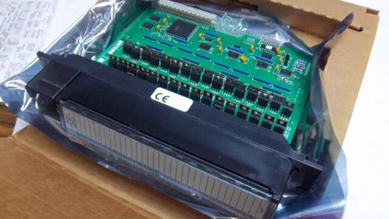 Η Γερμανία IC697MDL753 είναι ένα συνεχές ρεύμα 5/48 βολτ, 0,5 Amp αρνητική ενότητα παραγωγής 32-σημείου λογικής