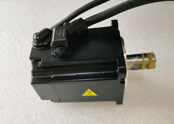 SGM7J-02AFC6S σερβο μηχανές 200V 200W 0.318NM 3000r/Min εναλλασσόμενου ρεύματος νέες