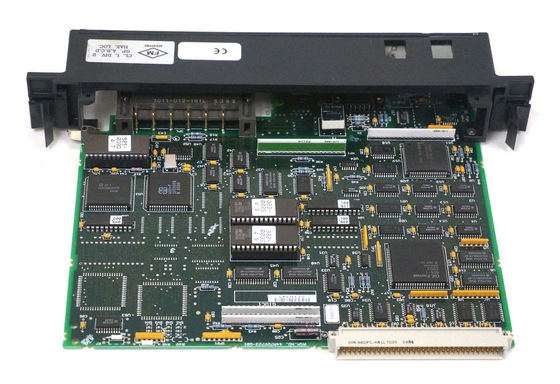 Η Γερμανία IC697BEM731 90-70 σειρές περιλαμβάνει 30 πτώσεις ανά κανάλι ΚΜΕ αναβοσβήνοντας τις οδηγήσεις