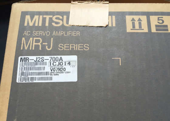 Βιομηχανικός ενισχυτής κ.-J2 της Mitsubishi κ.-j2s-700A MELSERVO οδηγών σερβο μηχανών εναλλασσόμενου ρεύματος 7KW 220V