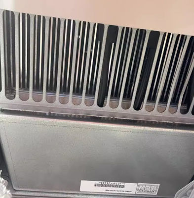 ABB ACS800-04M-0610-7+E208+E210+P901 560kW 560A 205 kg Μετατροπέας συχνοτήτων 3 φάσης
