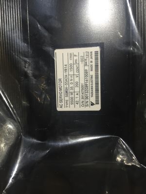 SGM-08A2F-J33 Yaskawa ELECTRIC AC SERVO MOTOR 750W 4.4A Βιομηχανικός σερβοκινητήρας