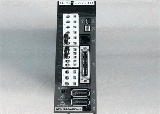 200W MITSUBISHI AC Υπηρετικός ενισχυτής MR-J3-20A-KE043 360Hz 1.5A Βιομηχανική έξοδος 170V