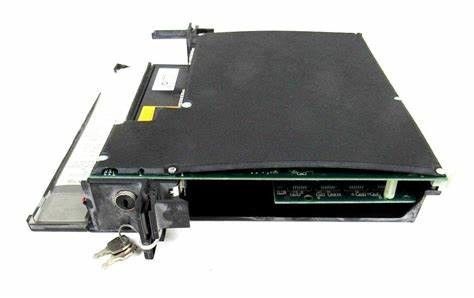 GE IC697CPX772 256 KB Μη πτητικής μνήμης φλας 24 Volt DC-powered 15-pin D-connector