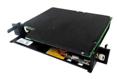 GE IC697CPX772 256 KB Μη πτητικής μνήμης φλας 24 Volt DC-powered 15-pin D-connector