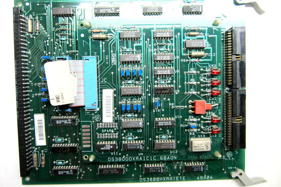 Η γεννήτρια DS3800DXRA διαθέτει 1 20-pin σύνδεσμο με 10 jumpers