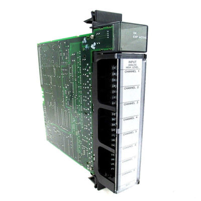 GE IC200MDL742 24 Volt DC Versamax θετική λογική μονάδα εξόδου που έχει 16 διακριτές εξόδους σε 2 ομάδες