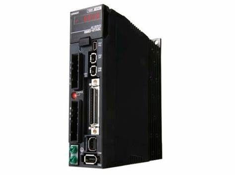 ΟΡΜΟΝ R88D-KT04L Σερβο AC 100 ~ 120VAC Τροφοδοσία 4.6A 120V φορτίο 400 W SERVO DRIVER