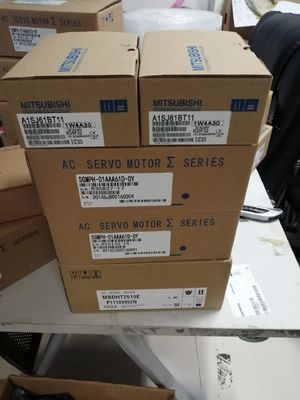 100 Watt 200V μικροί ισχυροί κινητήρες υποβοήθησης Yaskawa SGMPH-01A1A-YR21