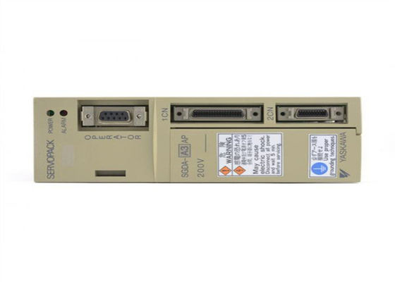 Η Yaskawa SGDA-A3AP, νέα συσκευή με κινητήρες σερβοεξοπλισμού, αρχική σε κουτί.