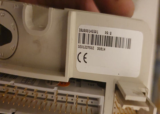 ABB DO814 3BUR001455R1 16 κανάλι 24V ψηφιακή μονάδα εξόδου για απρόσκοπτη ενσωμάτωση