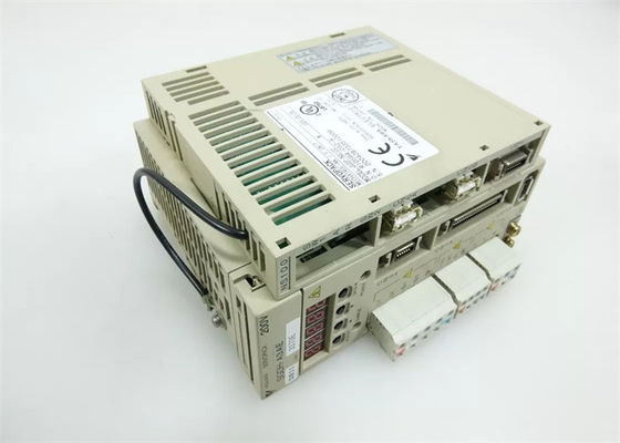 Νέα Yaskawa SGDH-A3AE 200-230V AC Servo Drive στο αρχικό κουτί