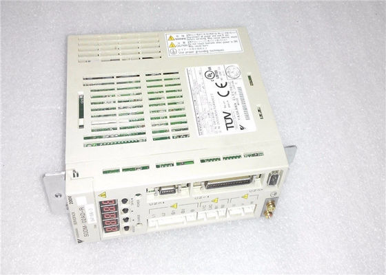 Σημαντική Yaskawa SGDM-02AD-R Νέος AC servo ενισχυτής στο αρχικό κουτί