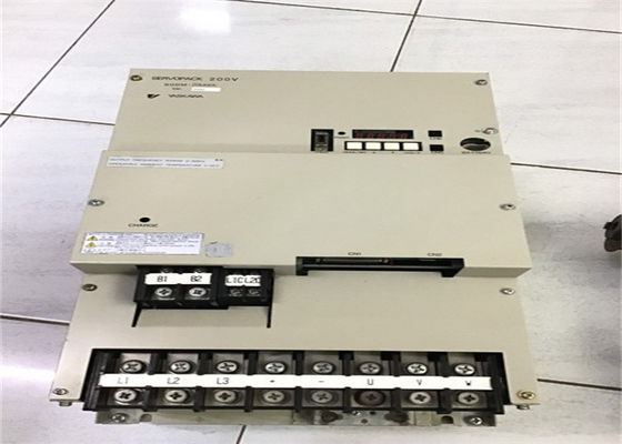 Η Yaskawa SGDM-1AADA-A AC Servo Drive είναι ολοκαίνουργια στο αρχικό κουτί.