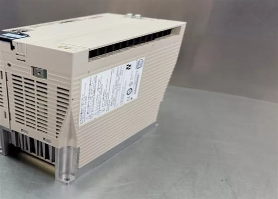 Ετικέτα Yaskawa SGDV-200A25A AC Servo Amplifier 3 Φάσης