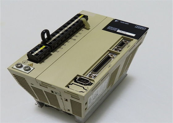 Yaskawa ολοκαίνουργιο SGDS-15A01A AC servo ενισχυτής σε αρχικό κουτί