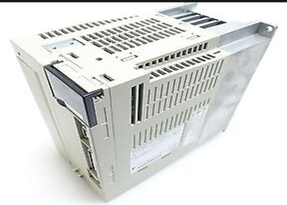 Όλον καινούργιος ο ενισχυτής της Yaskawa SGDS-30A05A σε αρχικό κουτί