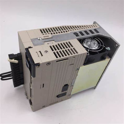 Η Yaskawa SGDV-120A01A σειρά AC servo ενισχυτή 230V ολοκαίνουργιο