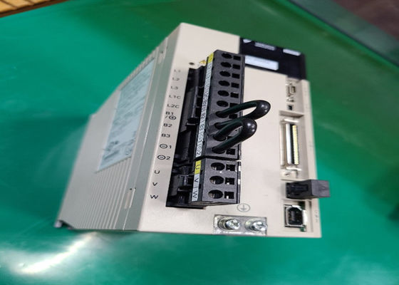 Υπηρετικός ενισχυτής Yaskawa SGDV-3R8A05A