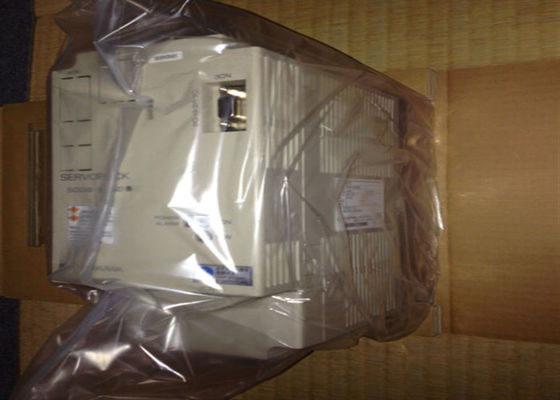 Η Yaskawa SGDB-03ADB AC Servo Drive είναι ολοκαίνουργια στο αρχικό κουτί.