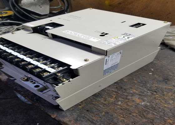 Η Yaskawa Industrial SGDB-60AD Servo Drive είναι ολοκαίνουργια σε κουτί.