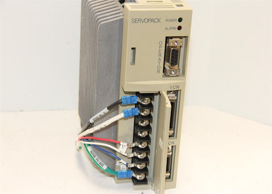 Η Yaskawa Sigma Series SGDA-02BP 100V Servo Drive είναι ολοκαίνουργια σε κουτί.